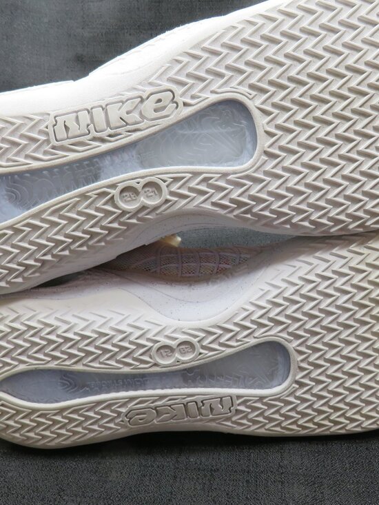 Nike BHM-DO5081 Cosmic Unity White Low Top Basketball Promo Shoes Mens 13 main image 11